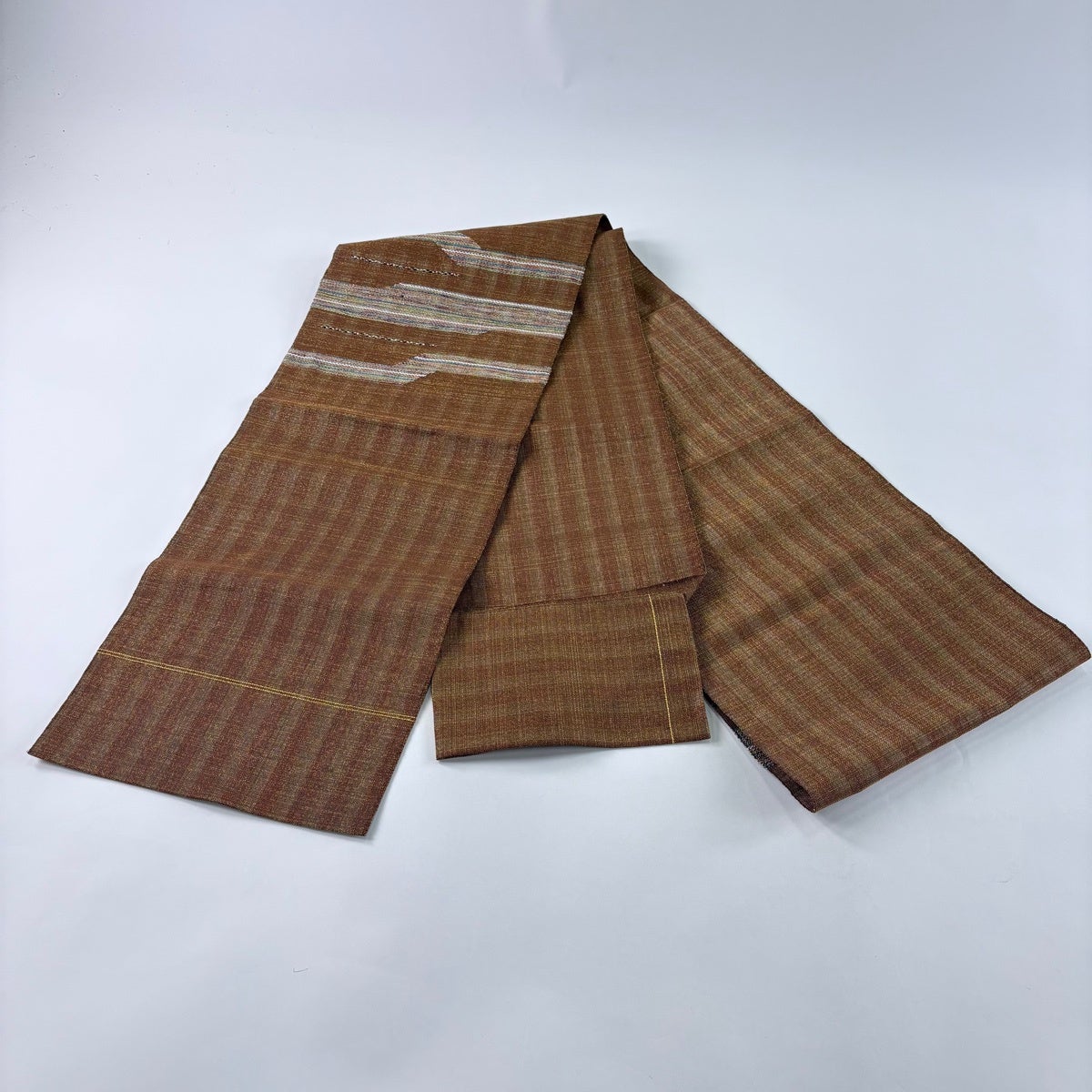 名古屋帯 秀品 八寸名古屋帯 松葉仕立て 縞 幾何学模様 金糸 茶色 正絹 名古屋帯 秀品 八寸名古屋帯 松葉仕立て 縞 幾何学模様 金糸 茶色 正絹