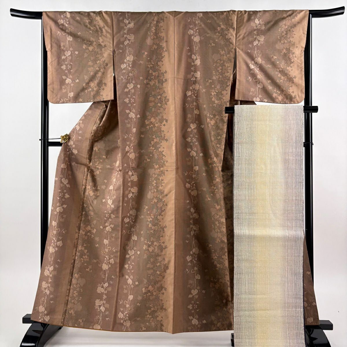 紬 美品 秀品 166cm 66.5cm 正絹 紬 美品 秀品 166cm 66.5cm 正絹