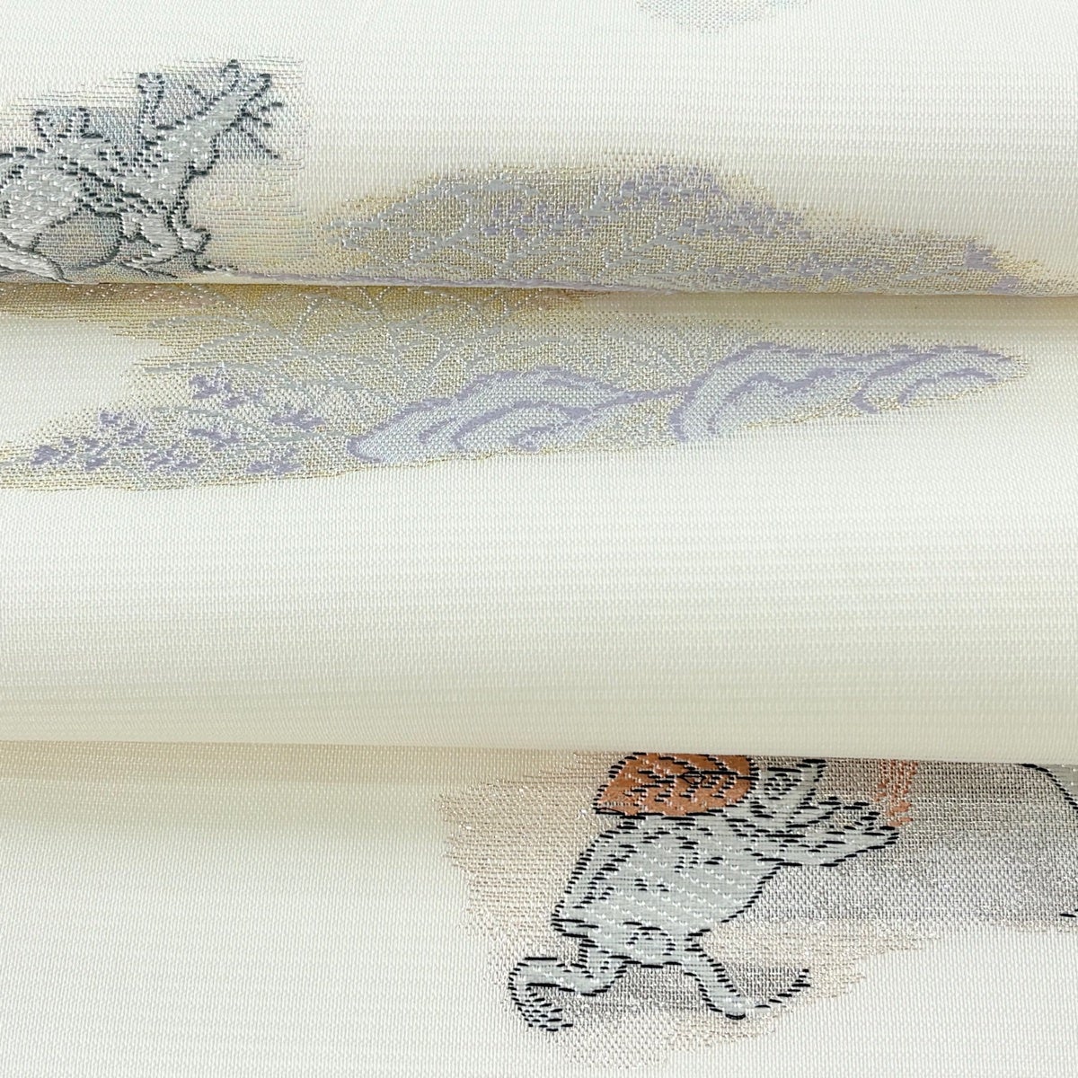 美品】 名古屋帯 逸品 夏帯 絽 鳥獣戯画 霞 金糸 ラメ糸 白 正絹｜中古