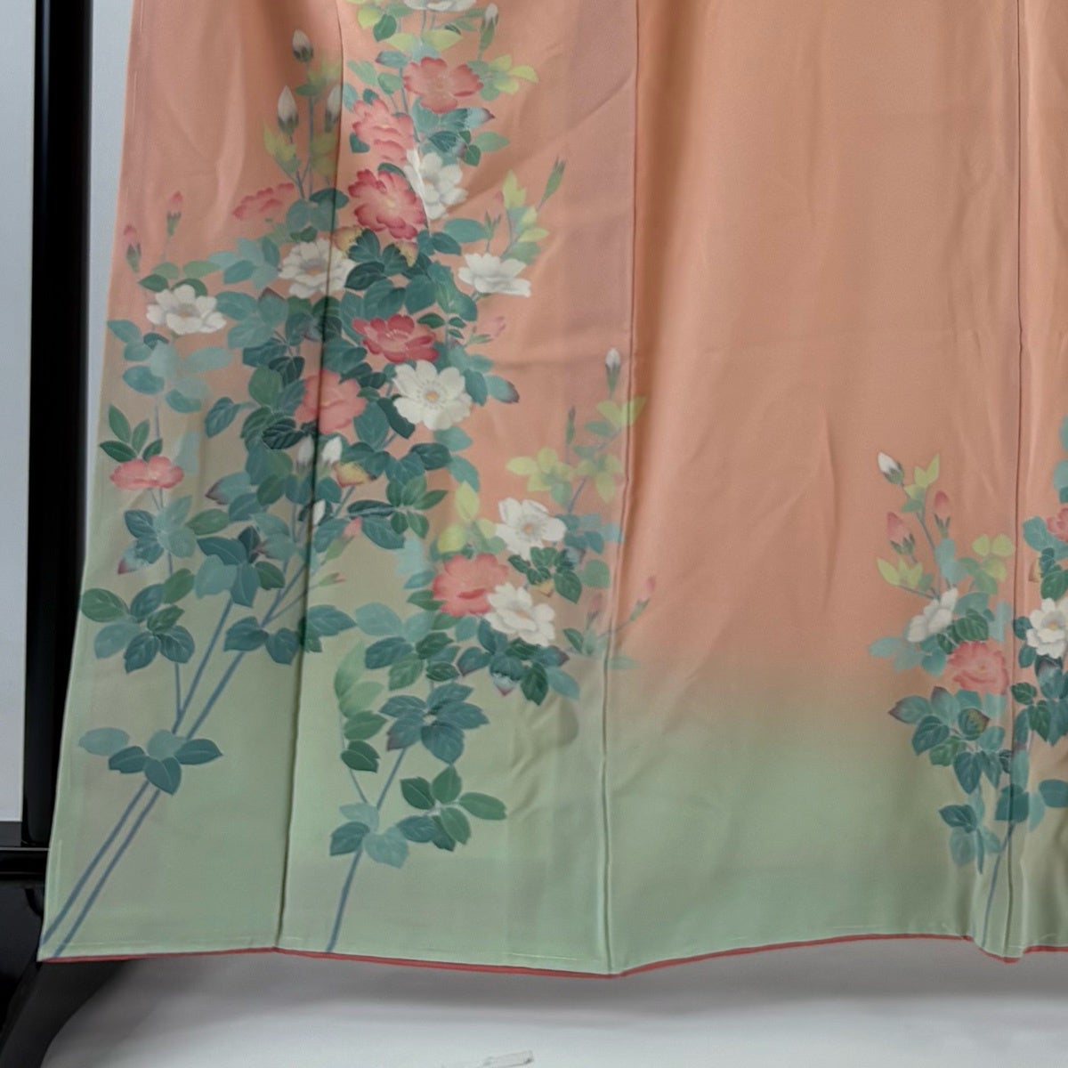 訪問着 身丈162cm 裄丈66cm M 袷 落款あり 草花 裾ぼかし サーモン