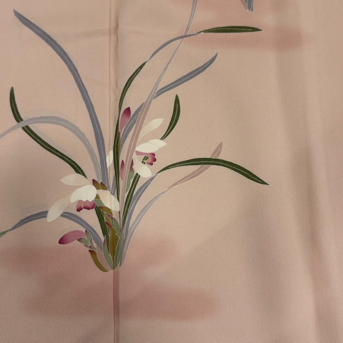 付下げ 身丈162cm 裄丈68cm L 袷 金丸充夫 落款あり 草花 ピンク
