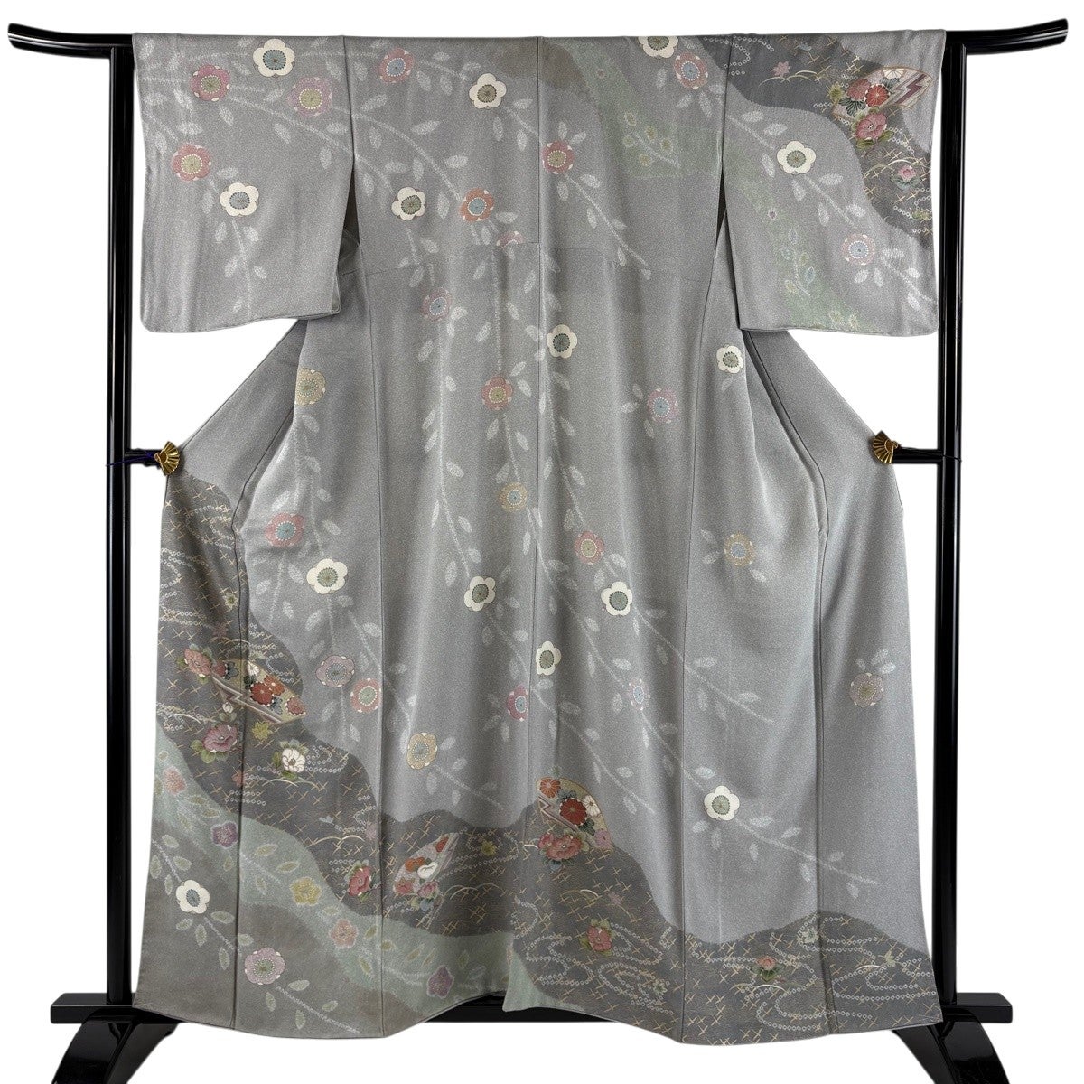 訪問着 身丈159cm 裄丈63cm S 袷 扇面 草花 金彩 染分け 灰色 正絹 秀 訪問着 身丈159cm 裄丈63cm S 袷 扇面 草花 金彩 染分け 灰色 正絹 秀