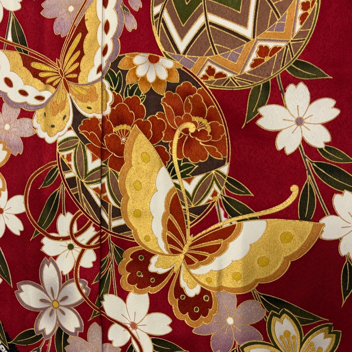 美品】 振袖 身丈167cm 裄丈65.5cm M 袷 蝶 桜 金彩 染め分け 赤 正絹