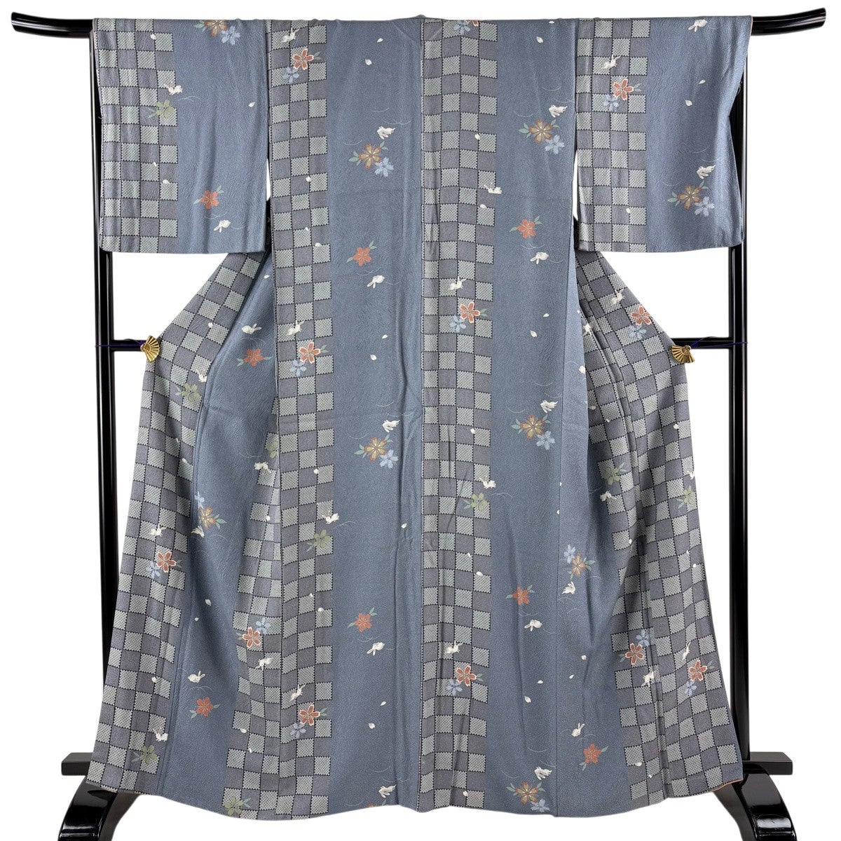 美品】 小紋 身丈165cm 裄丈67cm M 袷 桜 うさぎ 青灰色 正絹 名品