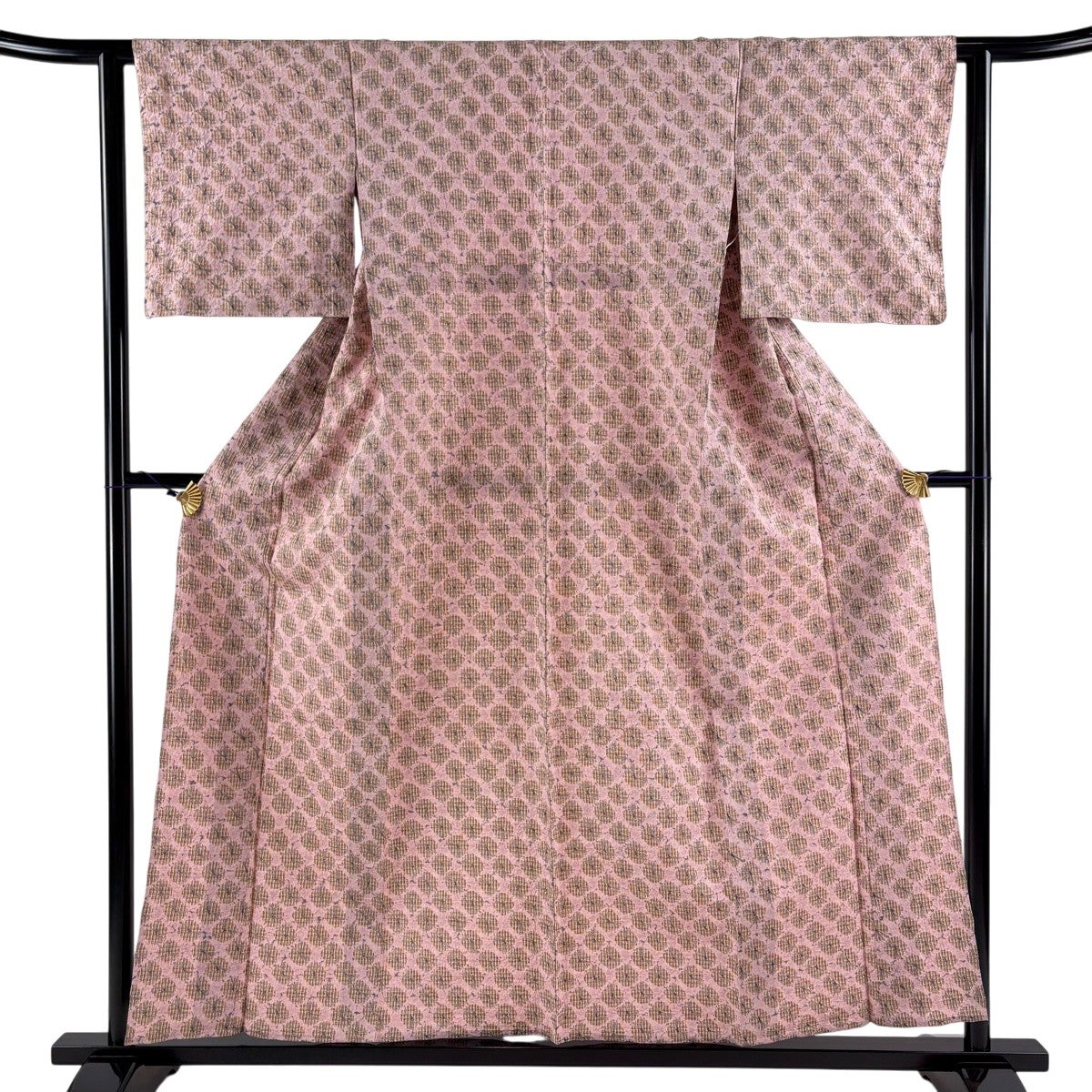 美品】 小紋 身丈156cm 裄丈61cm S 単衣 紬地 幾何学模様 絞り ピンク