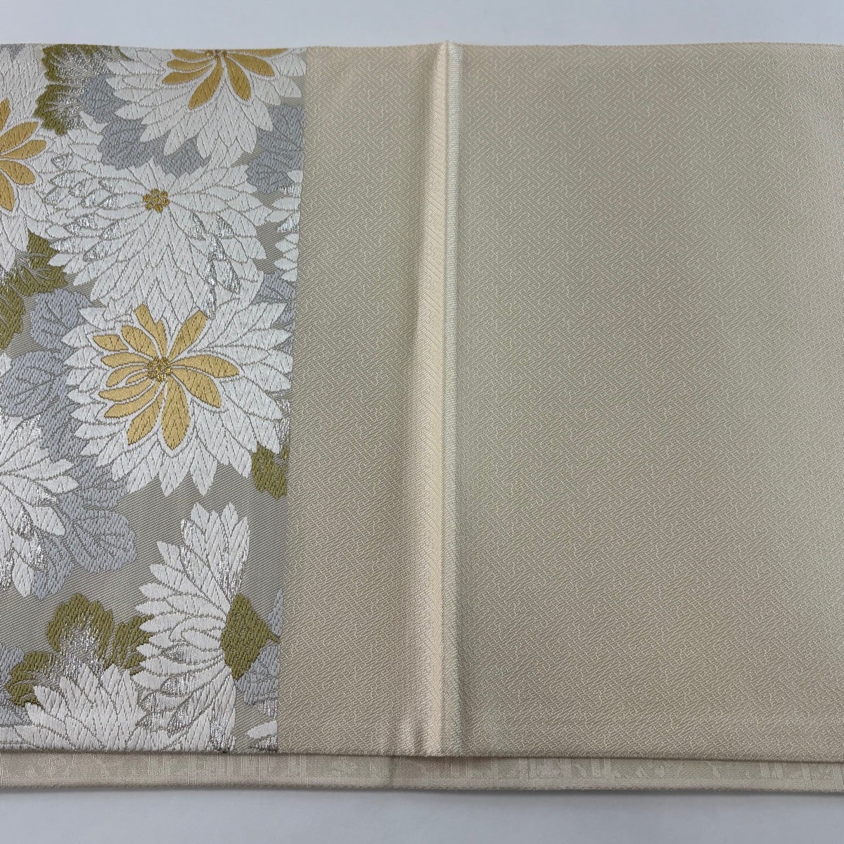美品 袋帯 名品 菊 唐織 金銀糸 灰白 六通 正絹｜中古・古着