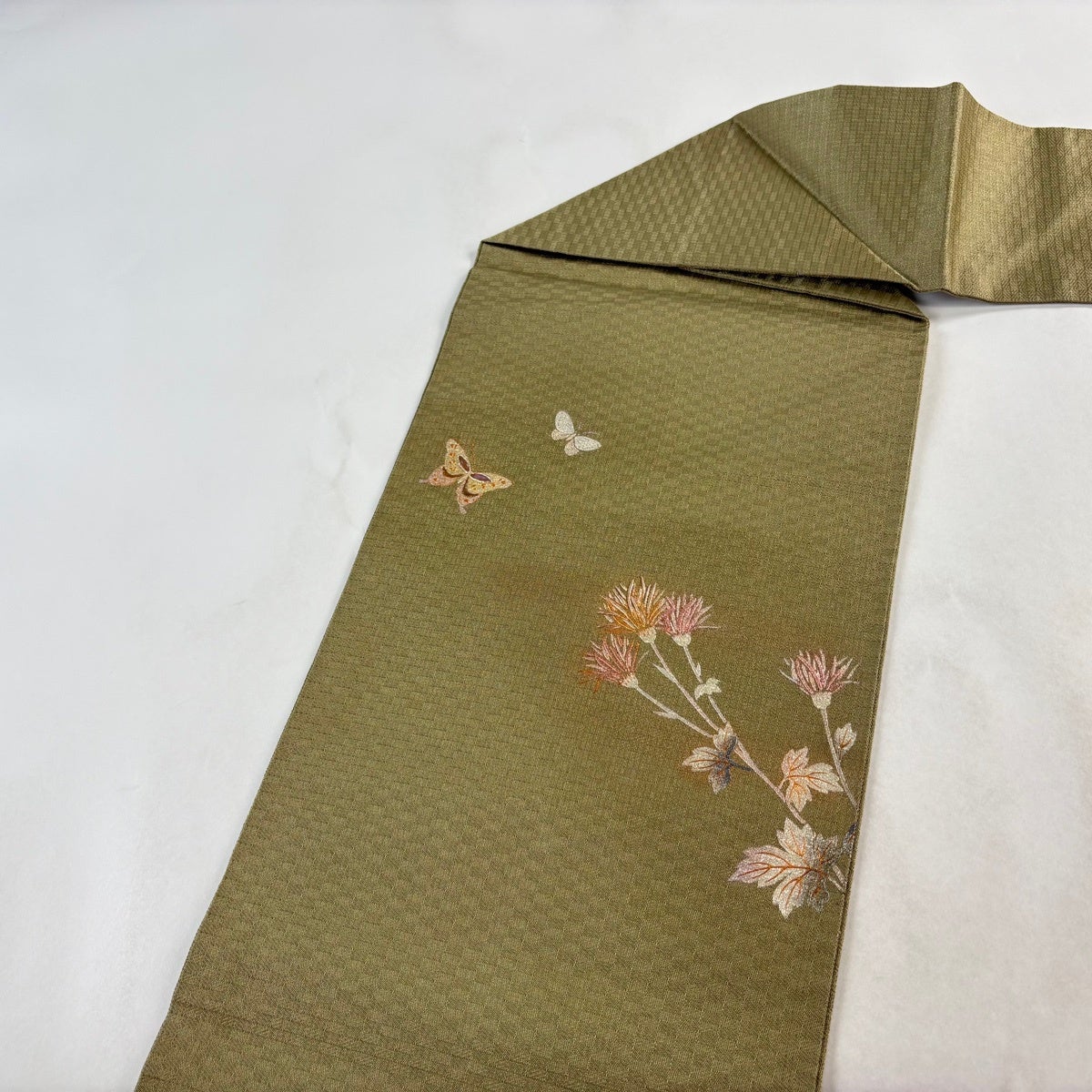 美品】 名古屋帯 秀品 簪 宝尽くし 刺繍 金糸 茶緑色 正絹｜中古・古着