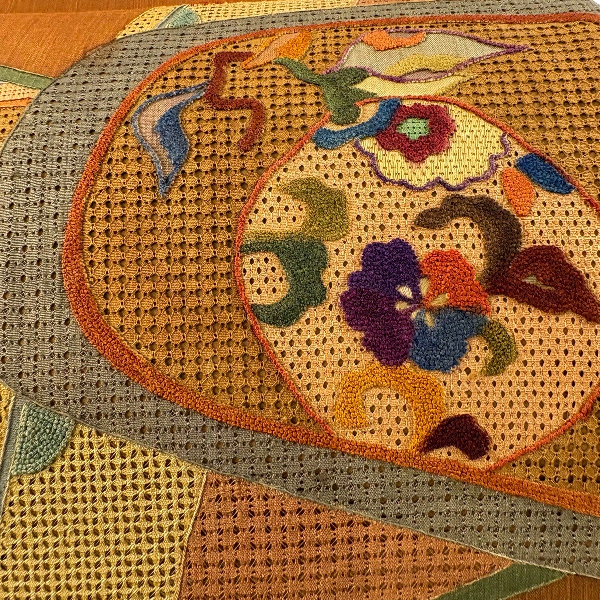 美品】 袋帯 秀品 紬地 関西仕立て 草花 幾何学模様 刺繍 山吹茶色