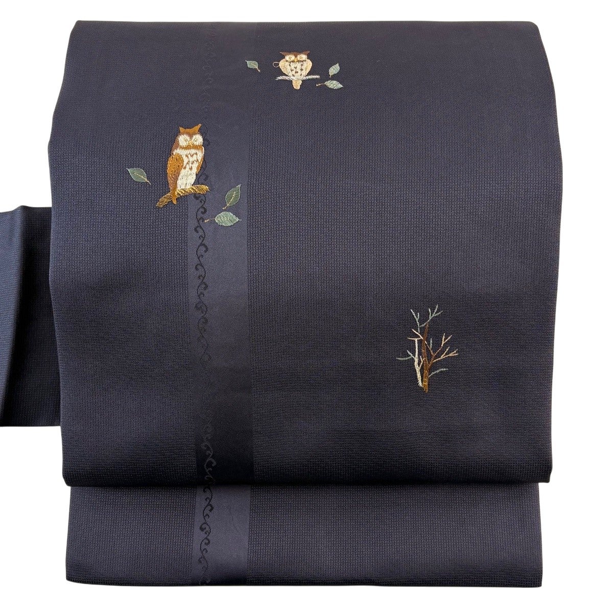 名古屋帯 秀品 紬地 草花 相良刺繍 ぼかし 茶色 正絹|中古・古着 名古屋帯 秀品 紬地 草花 相良刺繍 ぼかし 茶色 正絹|中古・古着