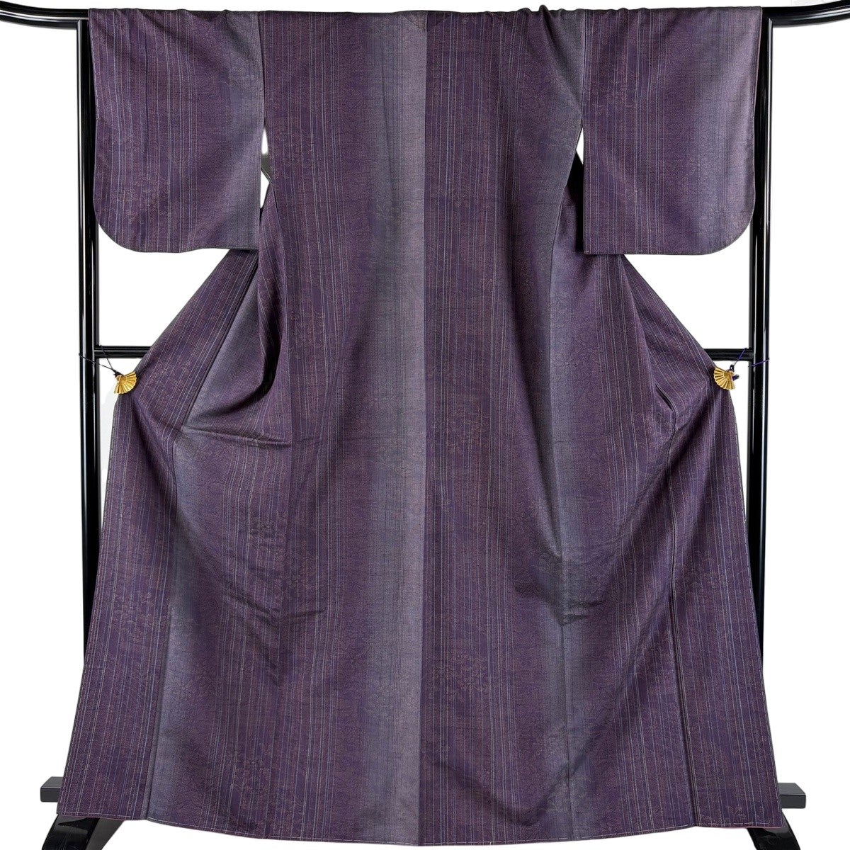 超美品　袷　正絹　紬　着物　165裄66 赤　黒　モード　トール　アンティーク 美品】 紬 身丈166cm 裄丈66cm M 袷 証紙あり 縞 草花 紫 正絹 秀品