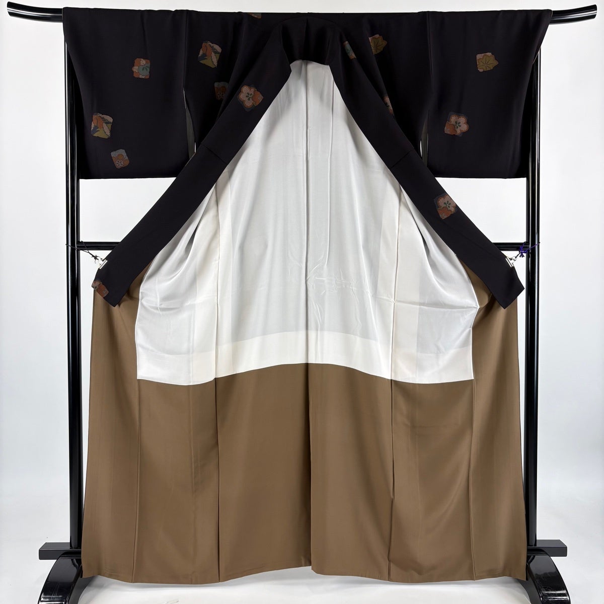 美品】 小紋 身丈165cm 裄丈67cm M 袷 破れ色紙 梅 焦茶色 正絹 秀品
