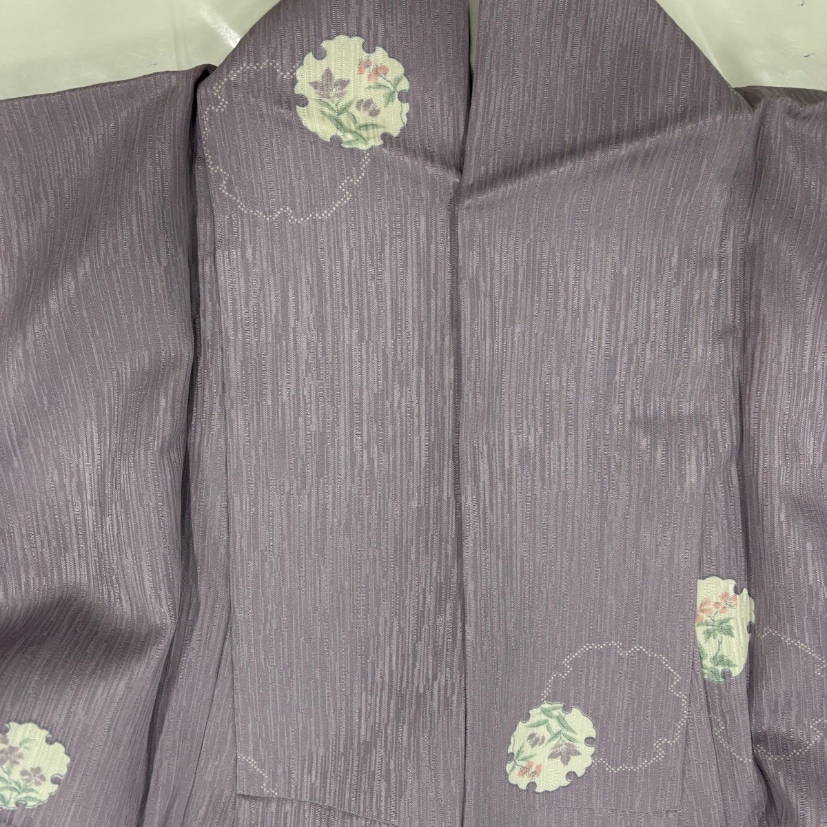 美品】 小紋 身丈159cm 裄丈65.5cm M 単衣 草花 雪輪 紫 正絹 秀品