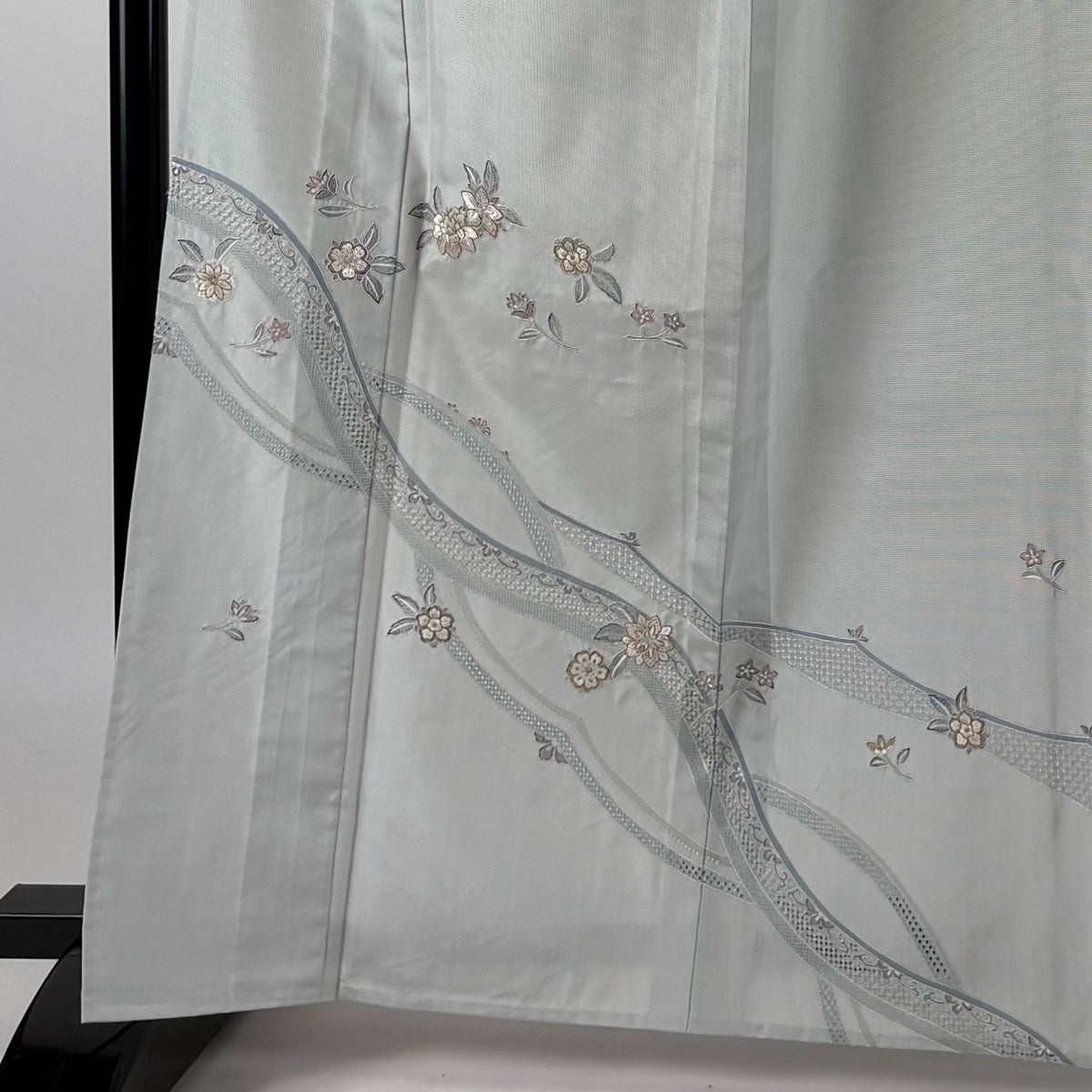 訪問着 身丈164cm 裄丈69cm L 単衣 紬地 草花 刺繍 金糸 青灰色 正絹