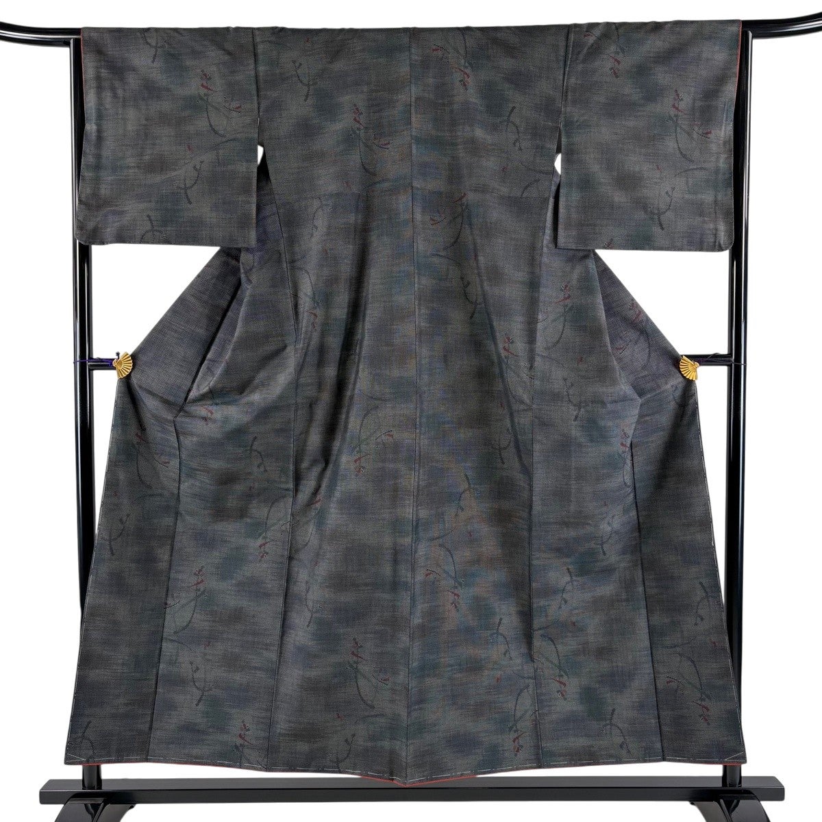 単衣　未使用近い　美品　大島紬　フルセット　4点 裄丈長め 超ゆったりサイズ 美品】 大島紬 身丈154cm 裄丈65cm M 袷 草花 墨色 正絹 秀品｜中古