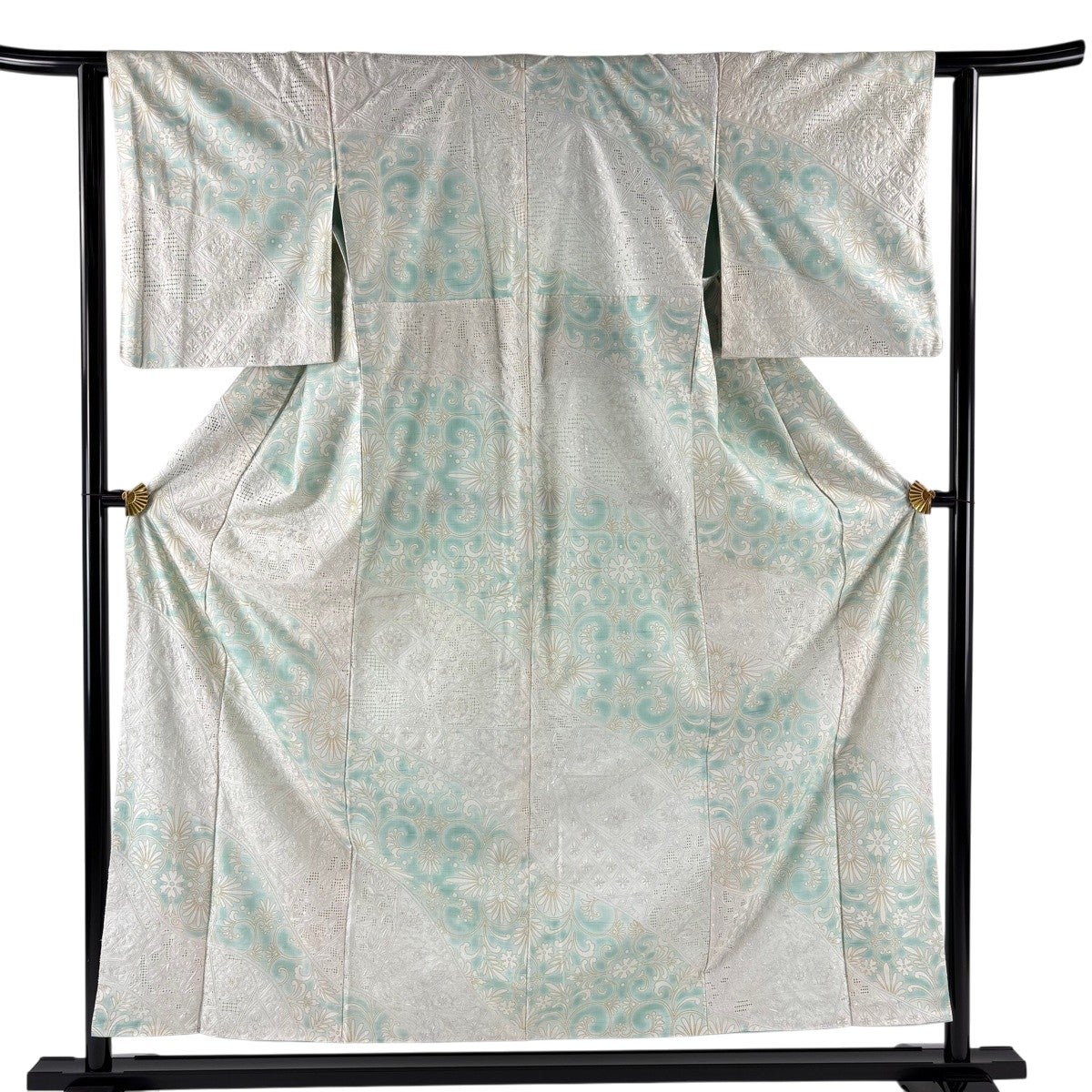 訪問着 身丈155.5cm 裄丈62cm S 袷 紬地 花唐草 華文 刺繍 薄緑 正絹