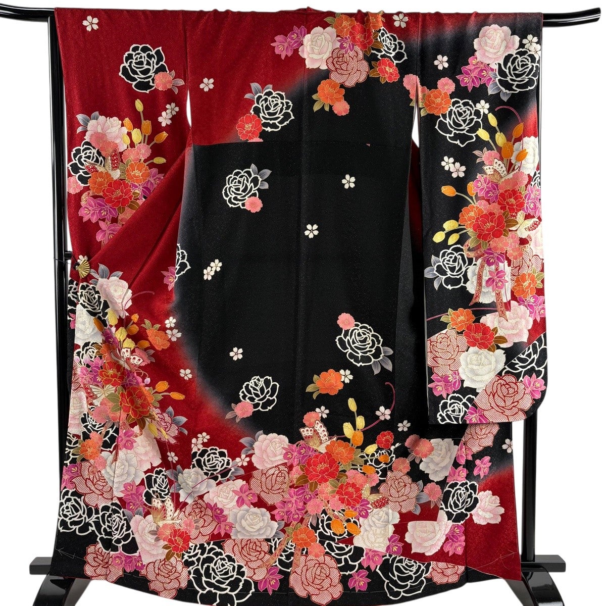 美品】 振袖 身丈167cm 裄丈67.5cm L 袷 薔薇 蝶 銀通し 箔 赤 正絹