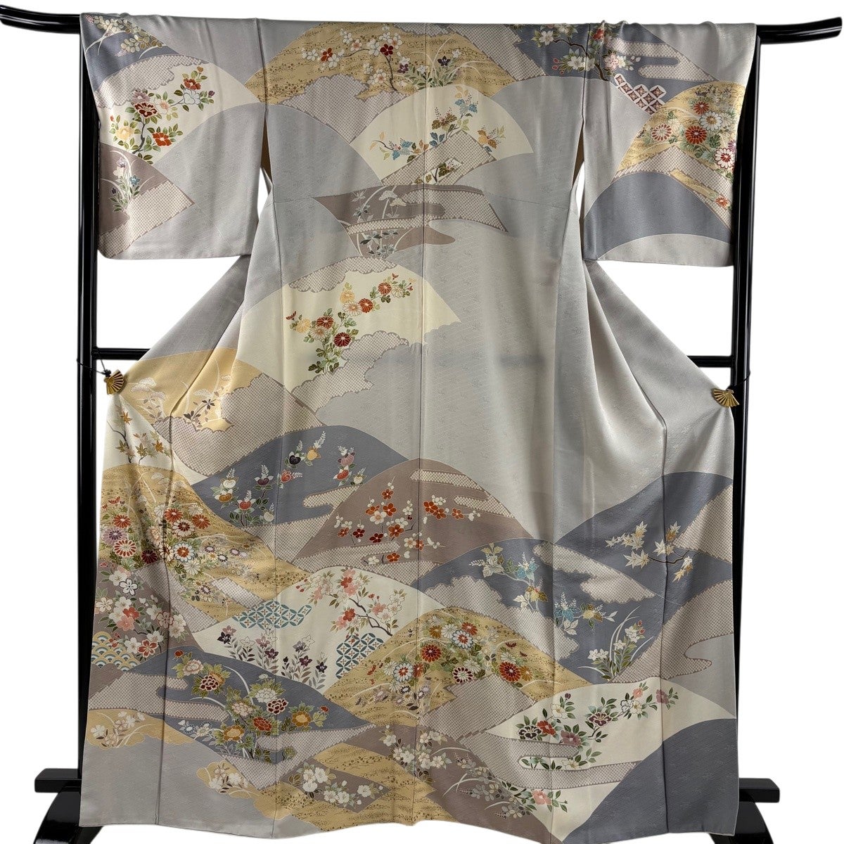 訪問着 身丈154.5cm 裄丈65cm M 袷 落款あり 松竹梅 霞 刺繍 金糸 黒