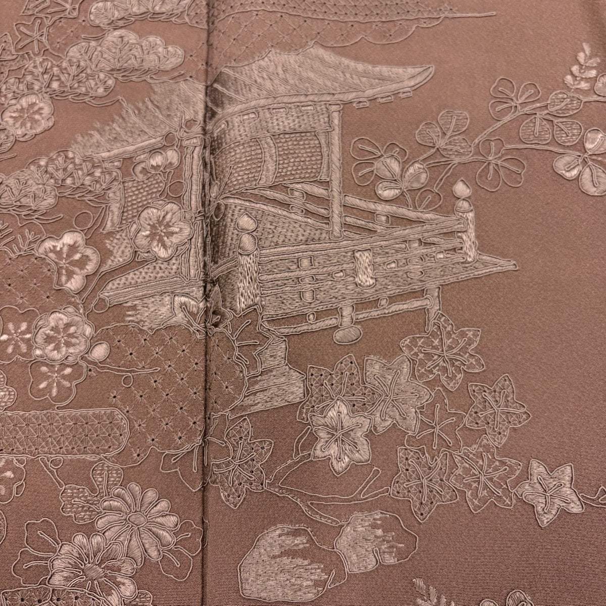 付下げ 身丈157.5cm 裄丈68.5cm L 袷 草花 建物 刺繍 ぼかし 茶紫 正絹