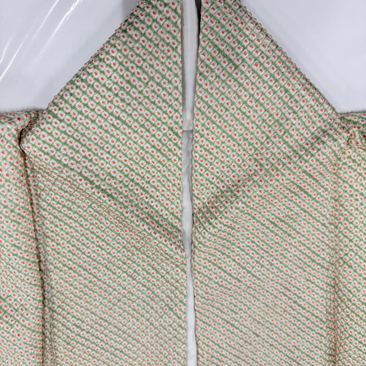 美品】 小紋 身丈156cm 裄丈63.5cm S 袷 幾何学模様 総絞り 薄緑 正絹