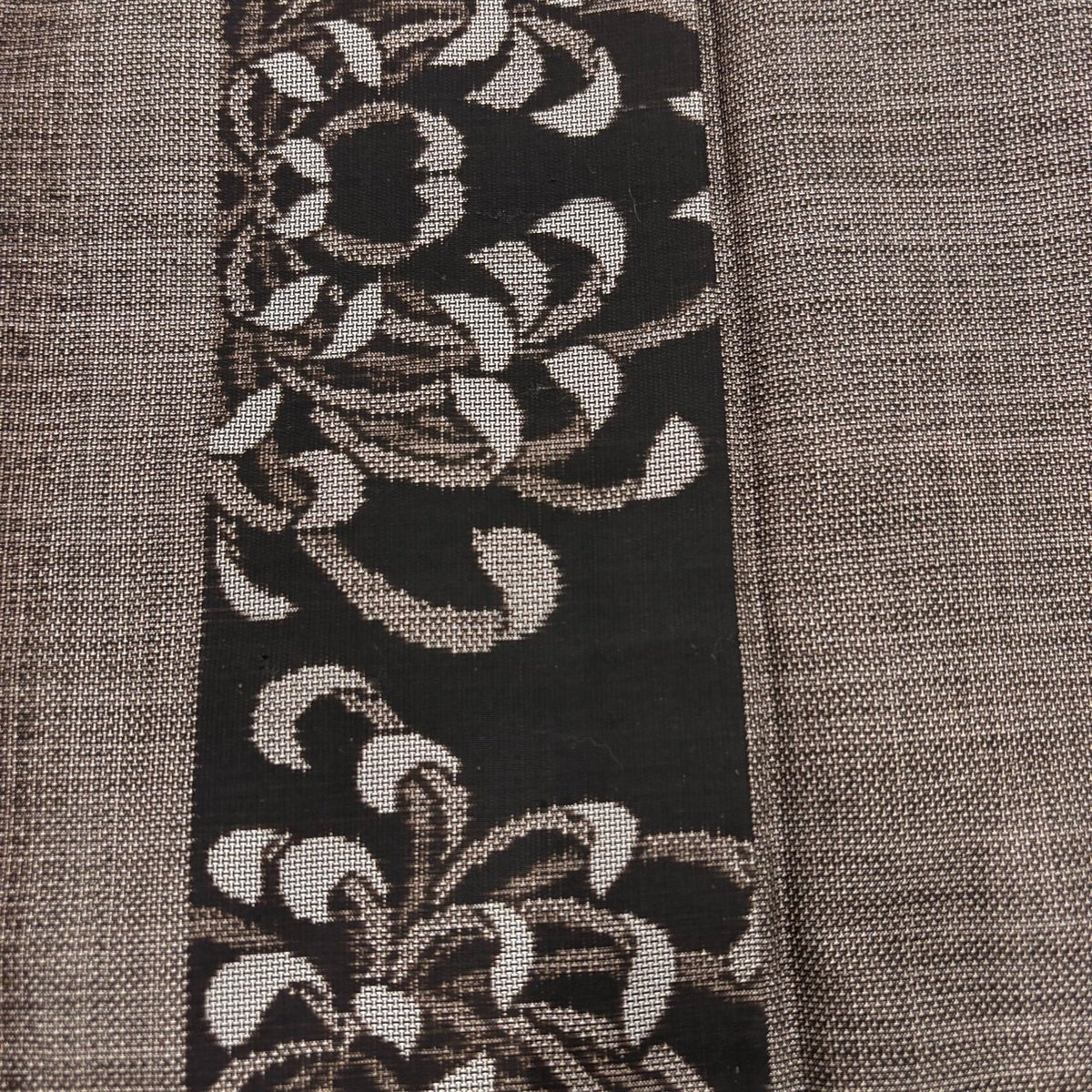 美品】 大島紬 身丈160cm 裄丈63.5cm S 袷 純泥染 証紙あり 菊