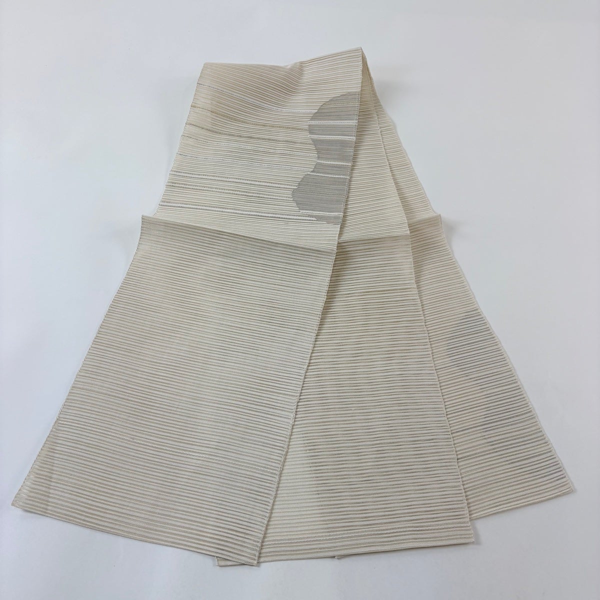 名古屋帯 秀品 夏帯 絽 八寸名古屋帯 縞 幾何学 金銀糸 クリーム 正絹
