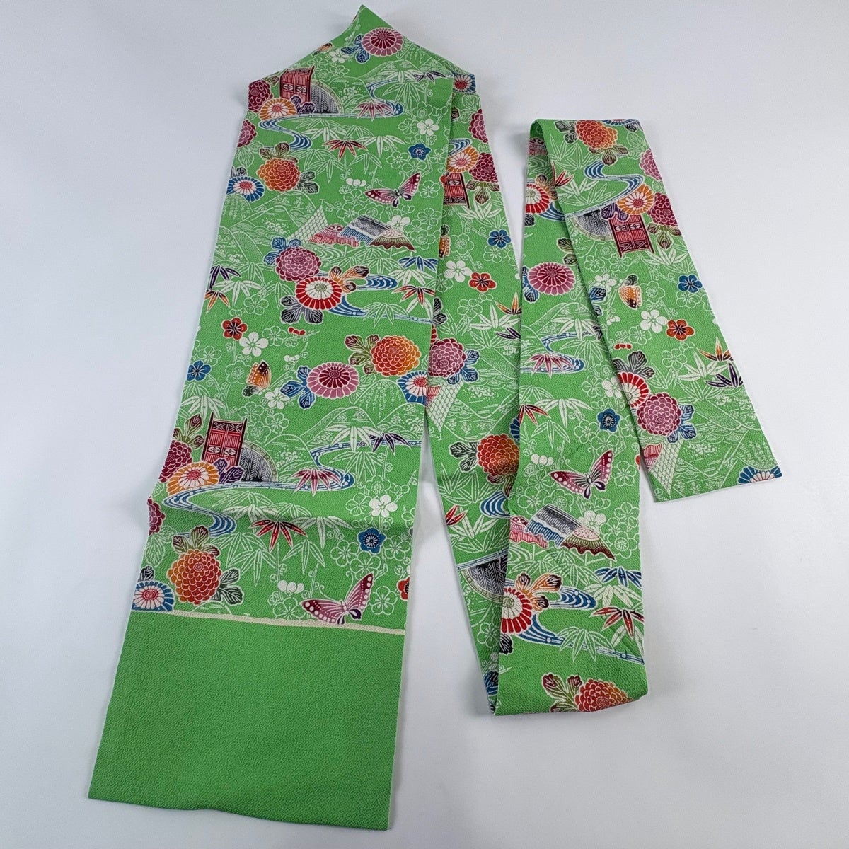 美品】 名古屋帯 秀品 菊 蝶 縮緬 緑 正絹｜中古・古着・リサイクル