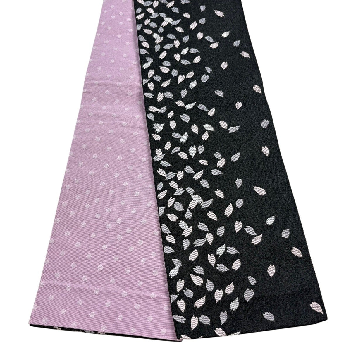 50%OFF 半幅帯 優品 桜の花びら 黒 化繊 K50｜中古・古着・リサイクル