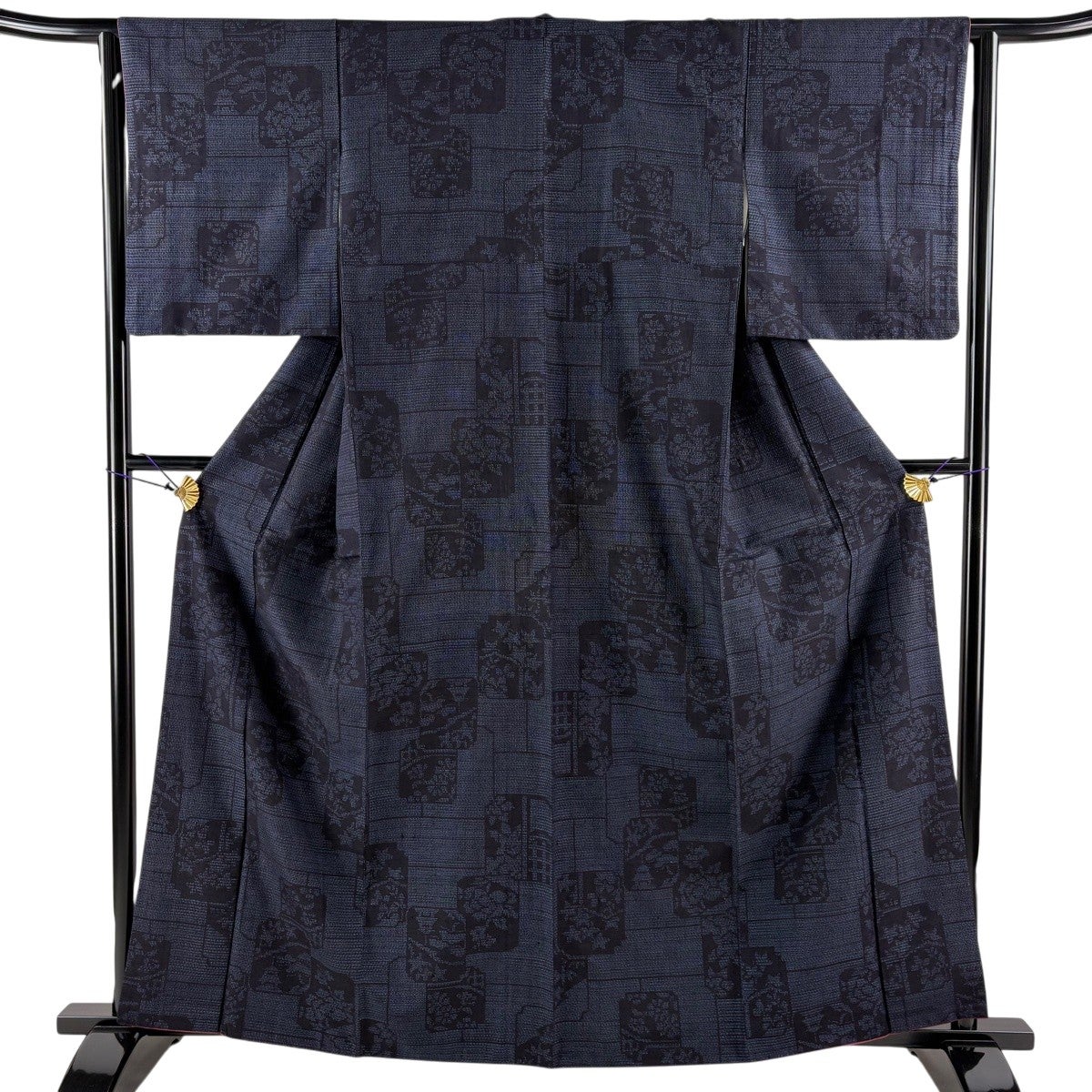 美品】 紬 身丈159cm 裄丈62.5cm S 袷 葉柄 縦縞 濃紺 正絹 秀品｜中古