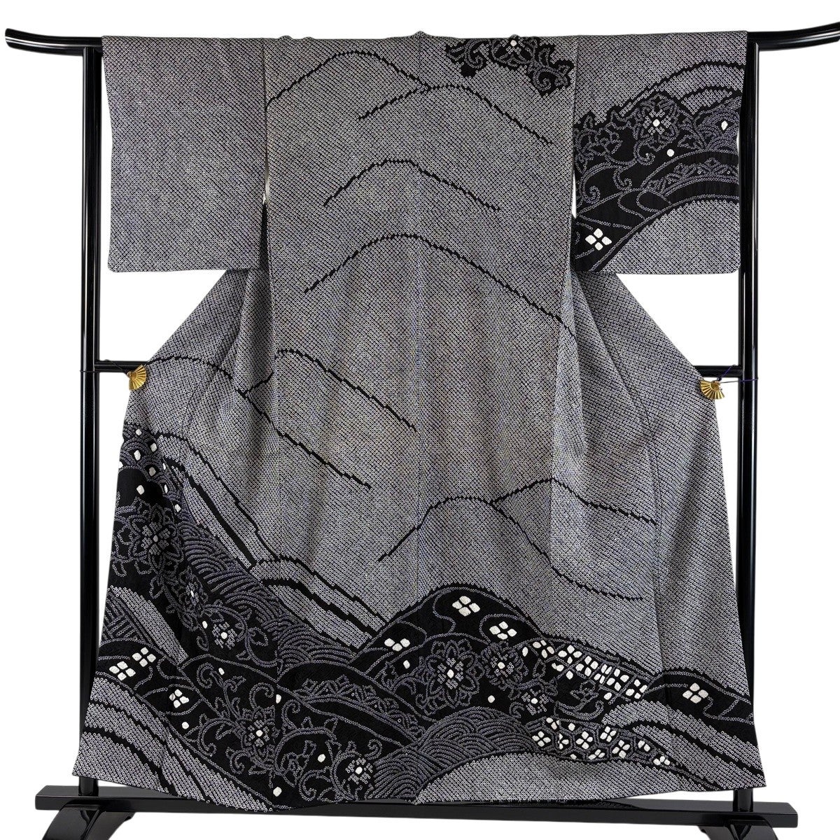 美品】 訪問着 身丈157cm 裄丈63cm S 袷 花唐草 波 絞り 黒 正絹 秀品