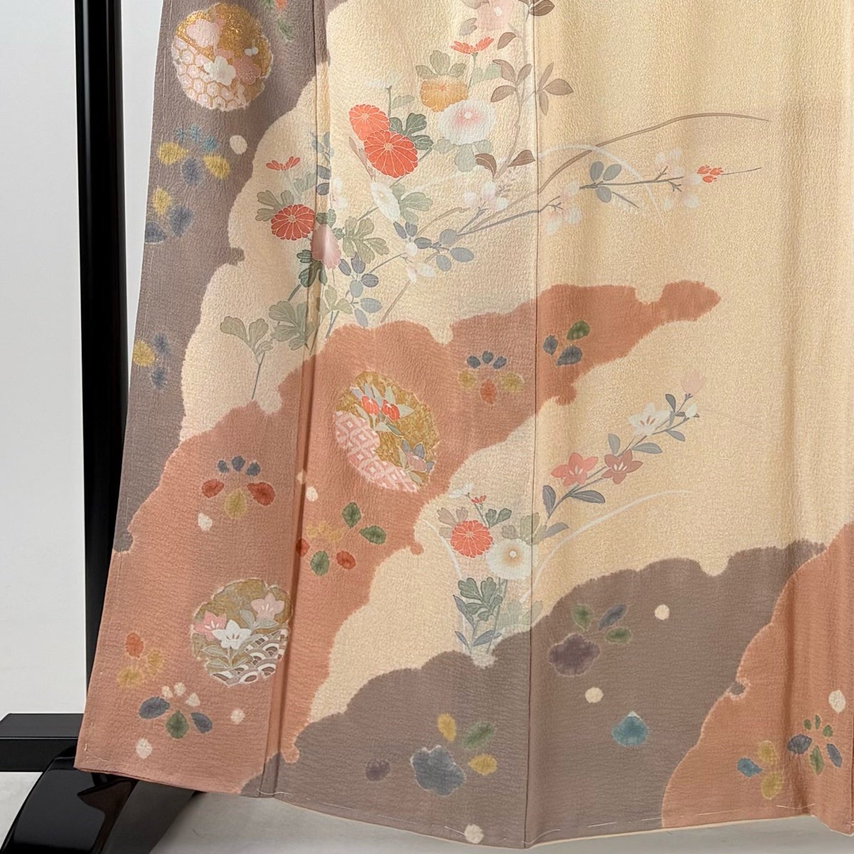 訪問着 身丈162cm 裄丈65cm M 袷 菊 雪輪 金彩 絞り 薄オレンジ 正絹