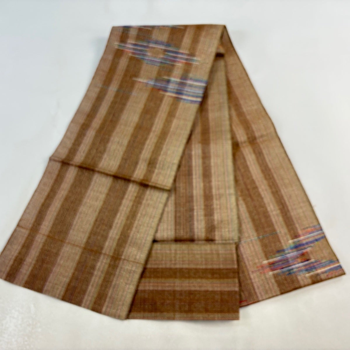 美品】 名古屋帯 秀品 八寸名古屋帯 松葉仕立て 霞 縞 金銀糸 薄茶色