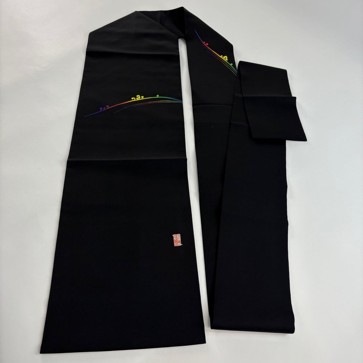 美品】 名古屋帯 逸品 落款あり 由水煌人 波頭 黒 正絹|中古・古着 美品】 名古屋帯 逸品 落款あり 由水煌人 波頭 黒 正絹|中古・古着
