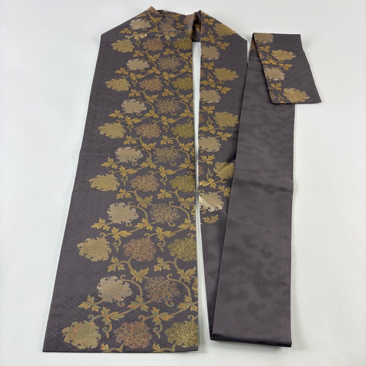 美品】 名古屋帯 名品 箔屋清兵衛 落款あり 西陣織 吉祥文様 箔 灰紫