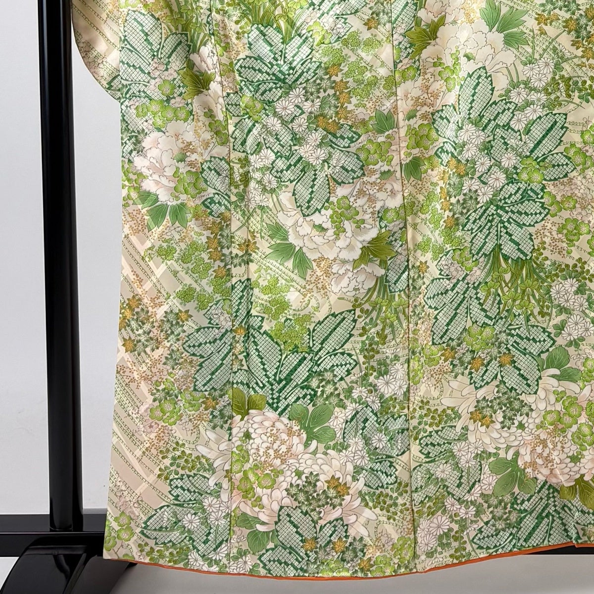 美品】 振袖 身丈160cm 裄丈64.5cm M 袷 草花 牡丹 金彩 黄緑色 正絹