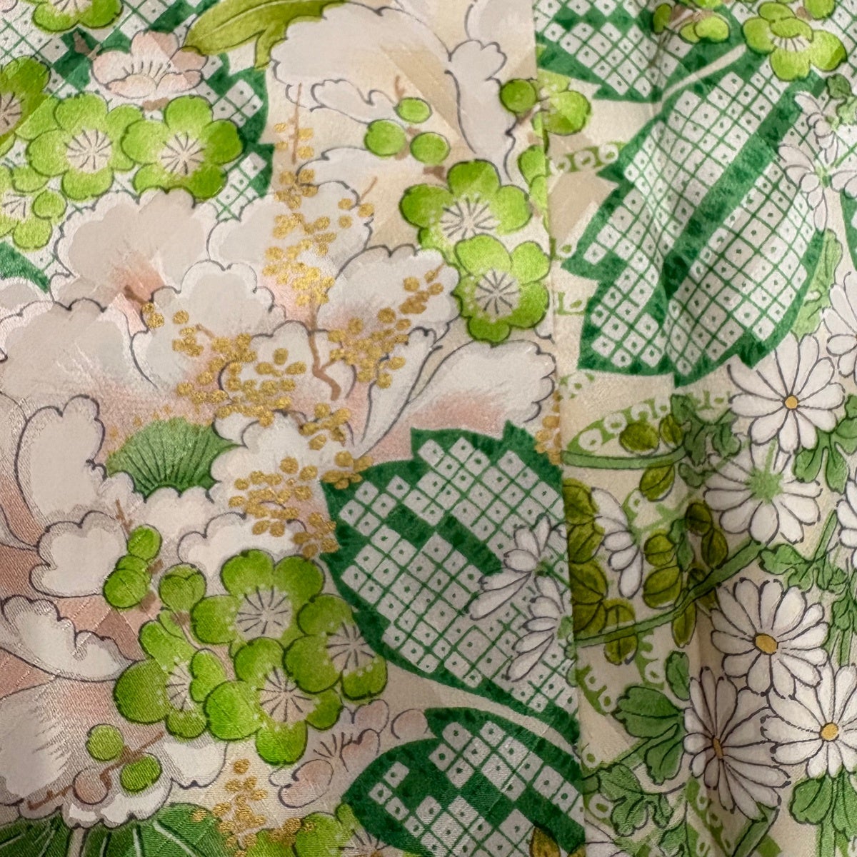 美品】 振袖 身丈160cm 裄丈64.5cm M 袷 草花 牡丹 金彩 黄緑色 正絹