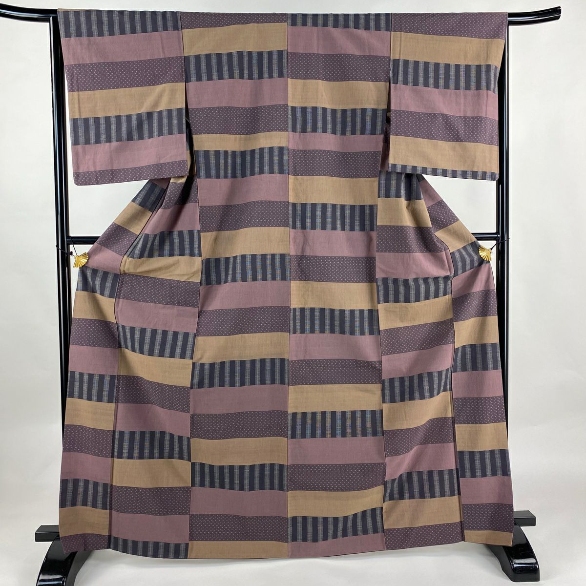 単衣 紬 クリーム 抽象文 身丈166.5cm 裄丈65cm トールサイズ 正絹 訪問着 身丈162.5cm 裄丈65cm M 袷 紬地 落款 樹木 風景 クリーム 正絹