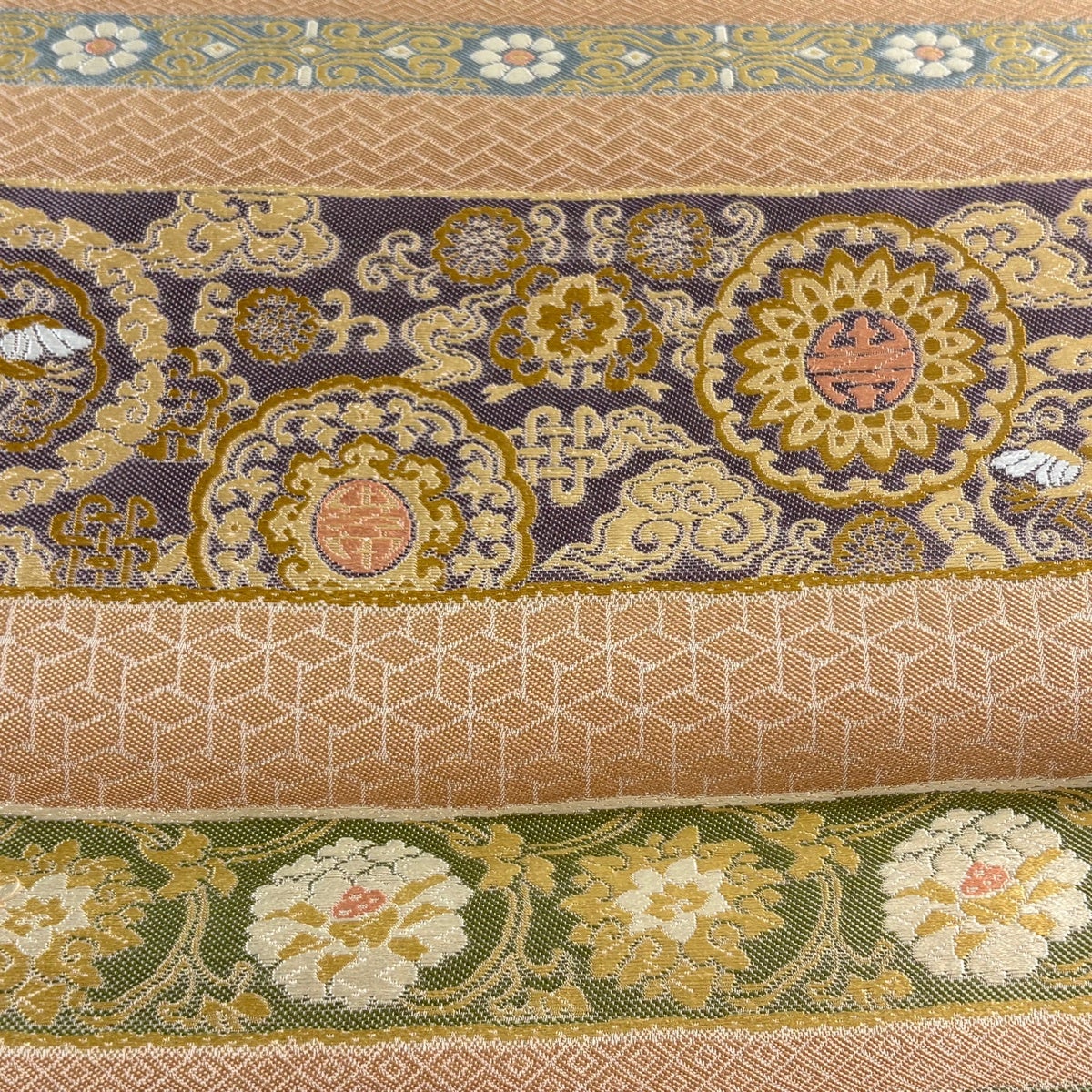 美品】 袋帯 秀品 花唐草 華文 ピンクベージュ 六通 正絹｜中古・古着