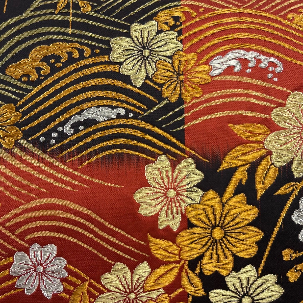 美品】 袋帯 秀品 枝垂れ桜 波 金銀糸 箔 赤 六通 正絹｜中古・古着