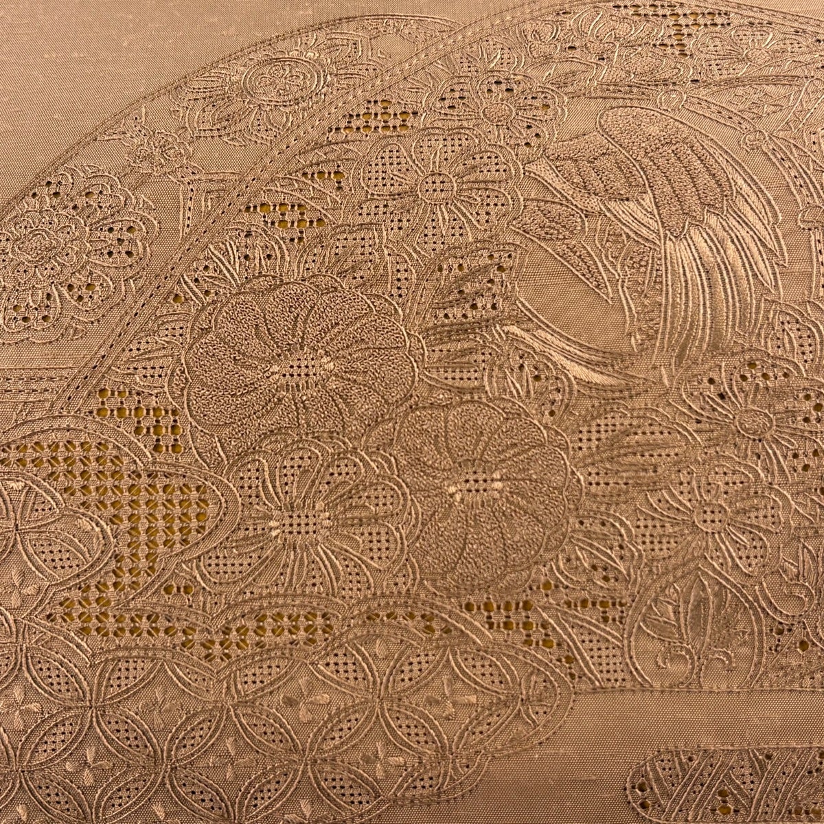 美品】 開き名古屋帯 秀品 紬地 草花 七宝 汕頭刺繍 茶色 正絹｜中古