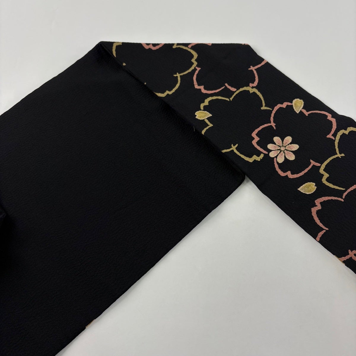 名古屋帯 秀品 桜 桜の花びら 金彩 黒 正絹｜中古・古着・リサイクル