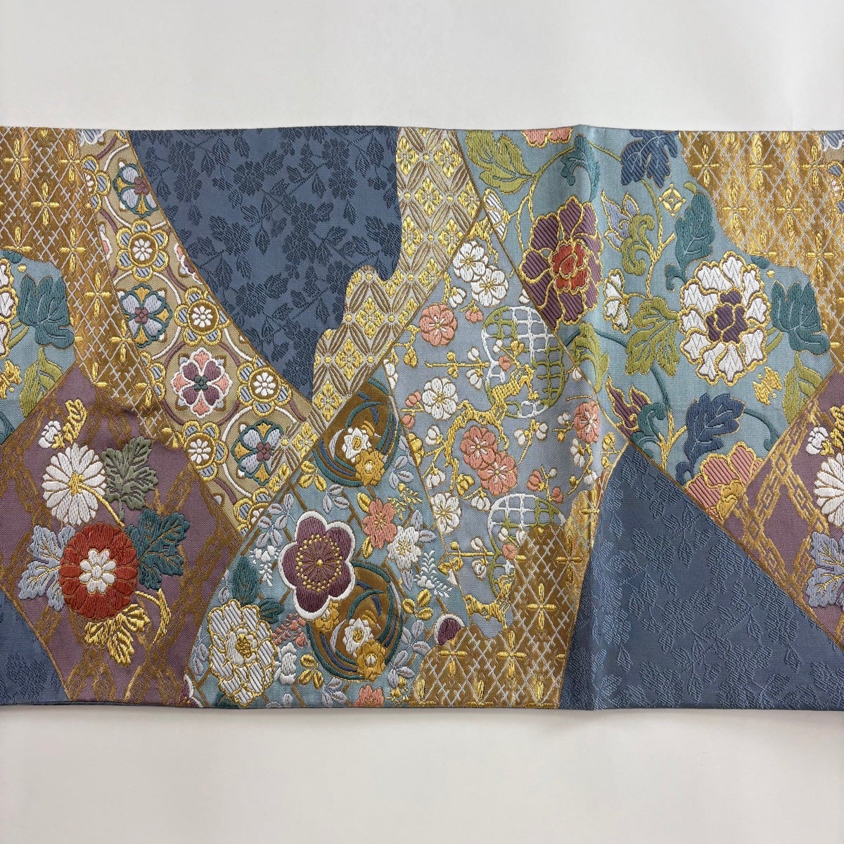 美品】 袋帯 秀品 貴苑名錦文 関西仕立て 草花 花丸文 金糸 箔 青灰色