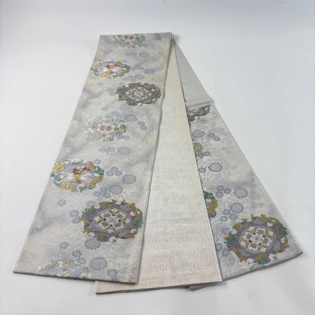 美品】 袋帯 秀品 人物 華文 金銀糸 灰白 六通 正絹｜中古・古着