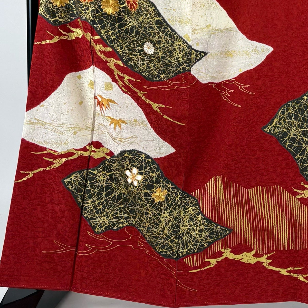 美品】 振袖 身丈163cm 裄丈66cm M 袷 笠松 菊 赤 正絹 秀品｜中古