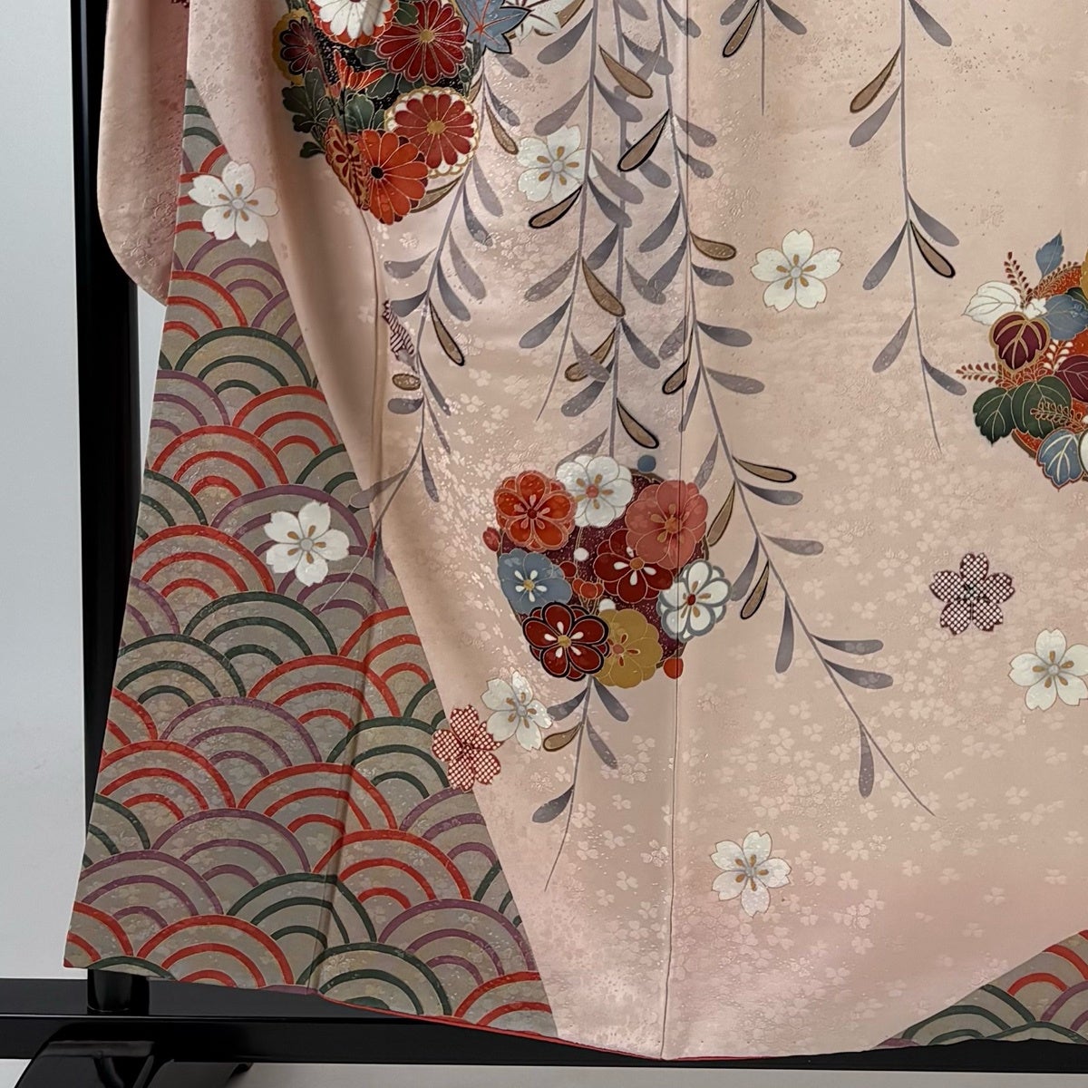 振袖 身丈157cm 裄丈64cm M 袷 花丸文 枝垂れ桜 金彩 ピンクベージュ