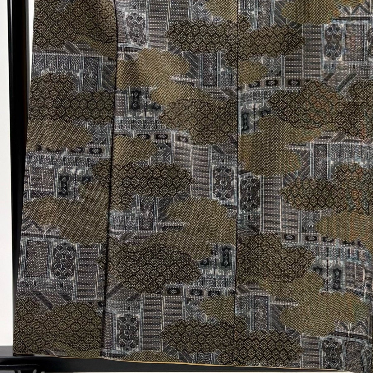 紬 身丈160cm 裄丈67.5cm L 袷 亀甲 幾何学模様 茶緑色 正絹 秀品