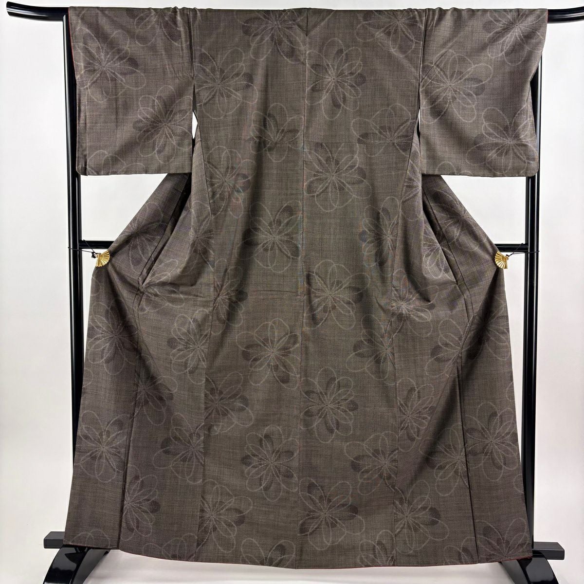 美品】 紬 身丈163cm 裄丈63.5cm S 単衣 バチ衿 鼓 小槌 紺色 正絹 秀