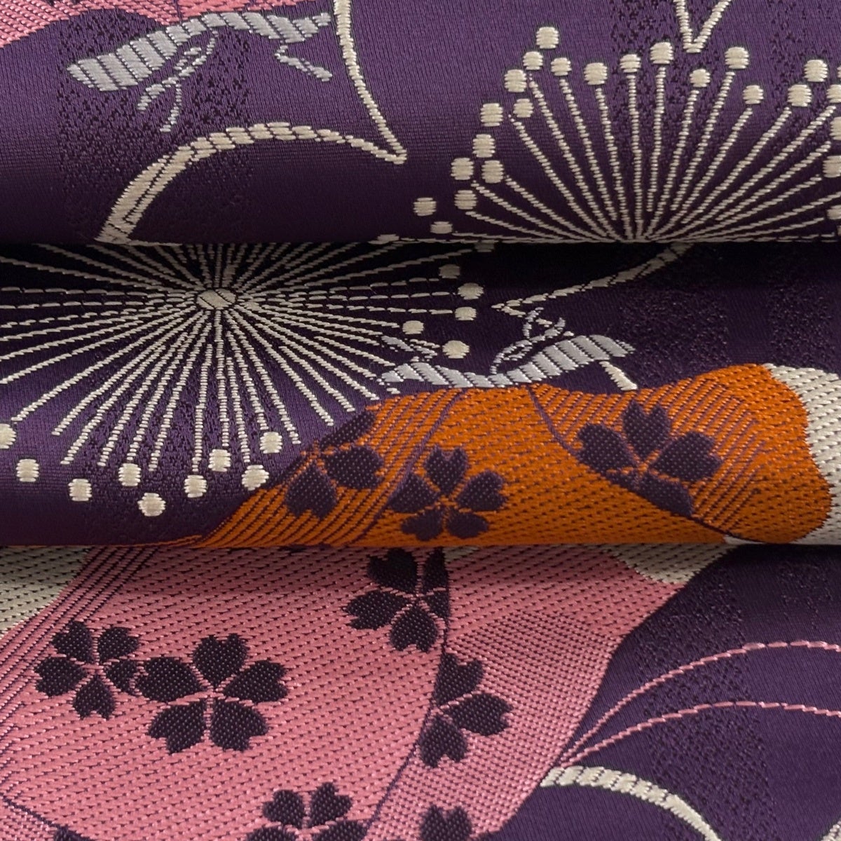 美品】半幅帯 優品 ViViSienne 蝶 桜 濃紫 化繊｜中古・古着