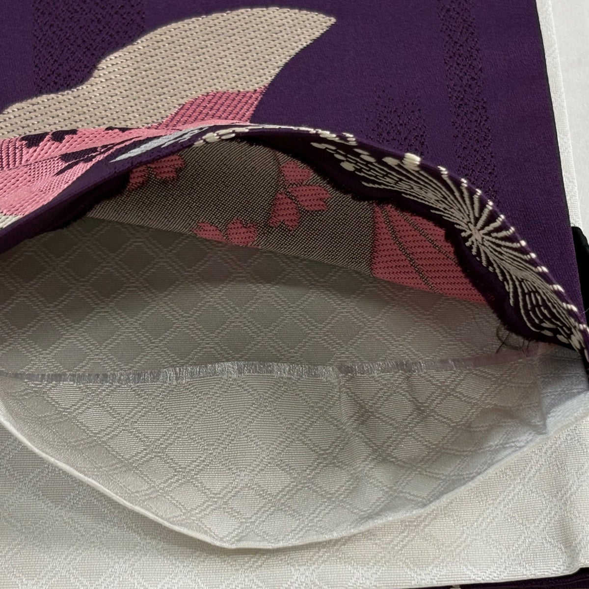 美品】半幅帯 優品 ViViSienne 蝶 桜 濃紫 化繊｜中古・古着