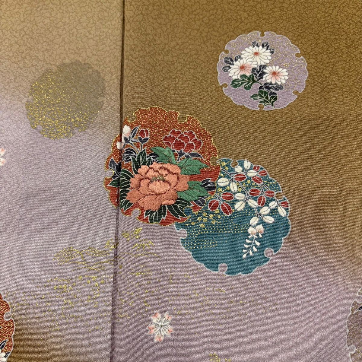 【フルセット】訪問着→駒刺繍　雪輪草花文金彩正絹逸品　袋帯→綴れ織　色紙花模様扇 美品】 訪問着 身丈160cm 裄丈64.5cm M 袷 雪輪 草花 刺繍 金彩 茶色