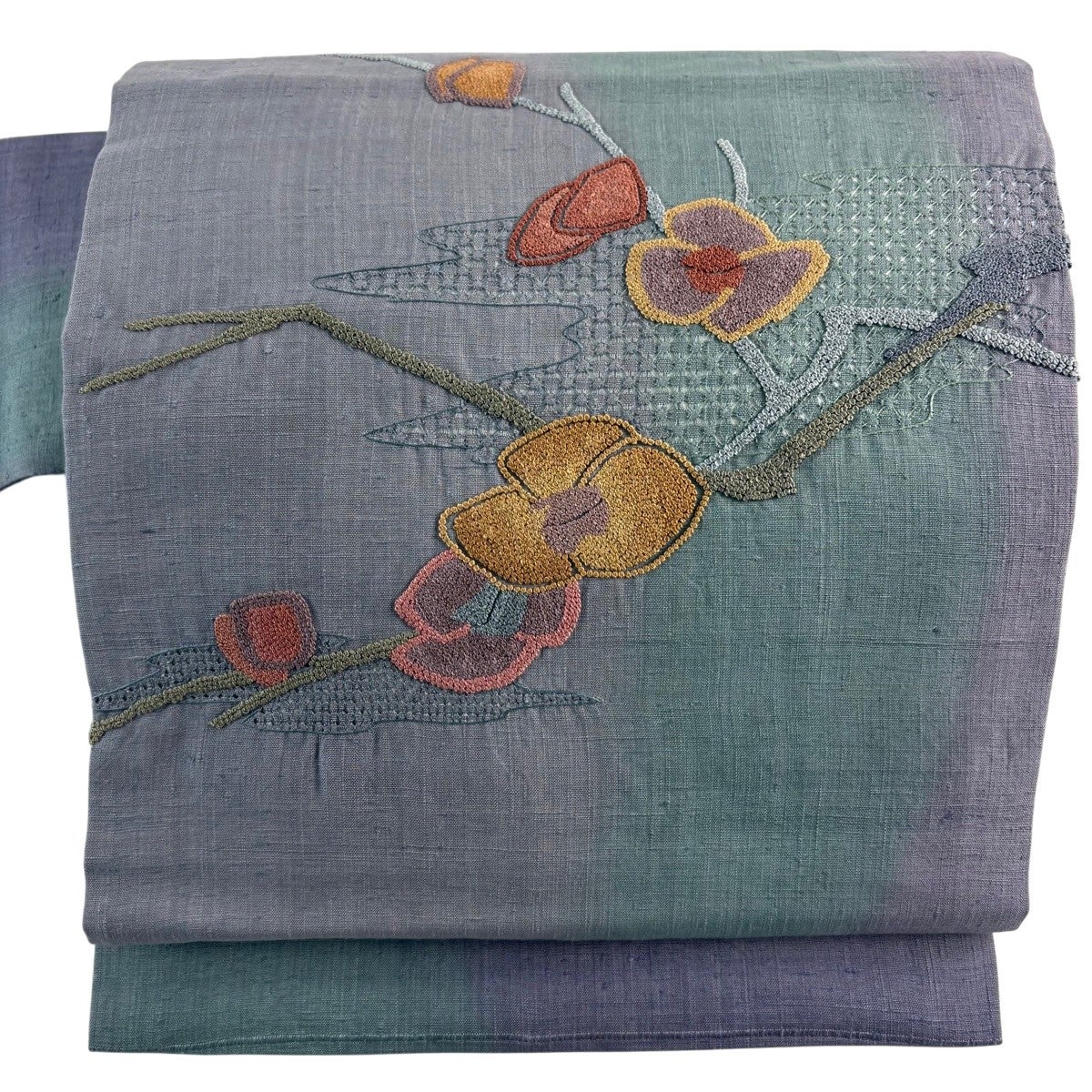 名古屋帯 秀品 紬地 関西仕立て 枝花 相良刺繍 灰紫 正絹｜中古・古着